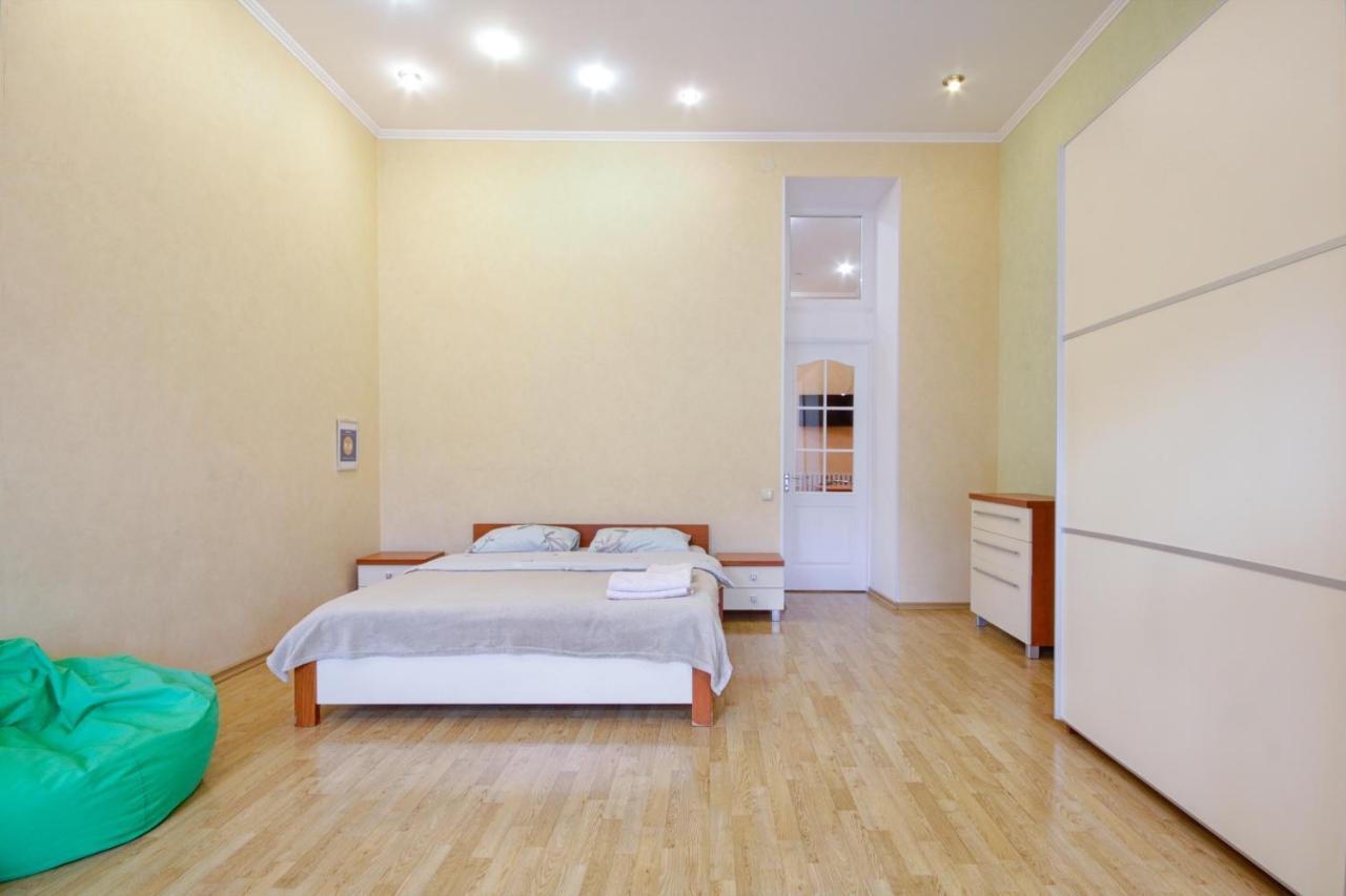Pushkinskaya 14 Aparts Apartment Odesa Exterior foto
